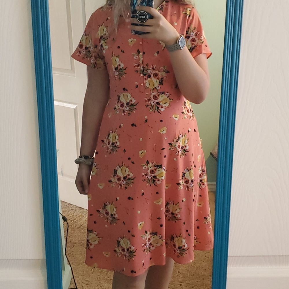 Peachy Floral A-line midi/knee length dress